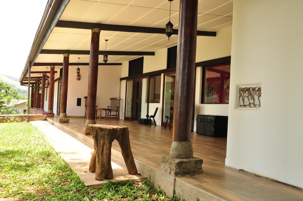 The Buena Vista Kandy Exteriér fotografie