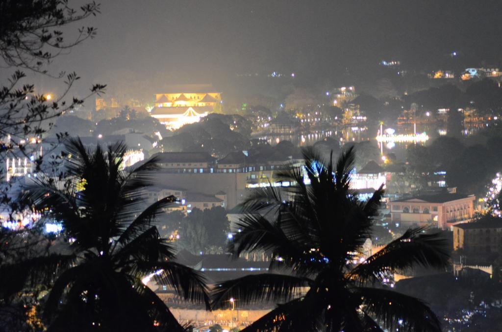 The Buena Vista Kandy Exteriér fotografie