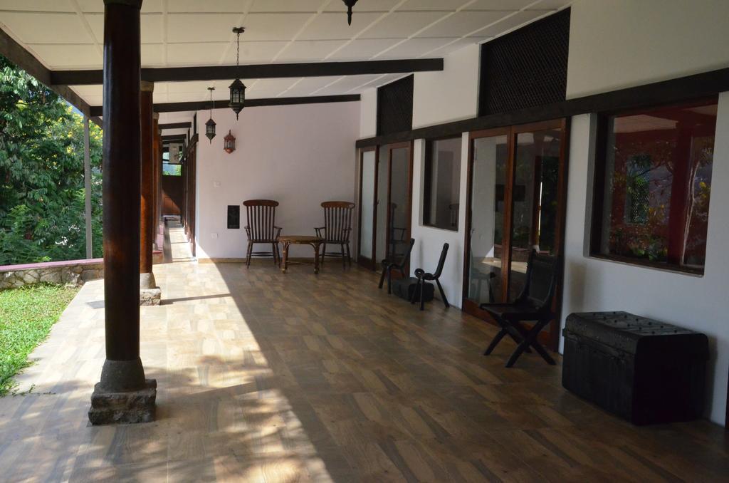 The Buena Vista Kandy Exteriér fotografie