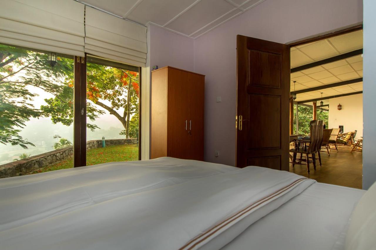 The Buena Vista Kandy Exteriér fotografie